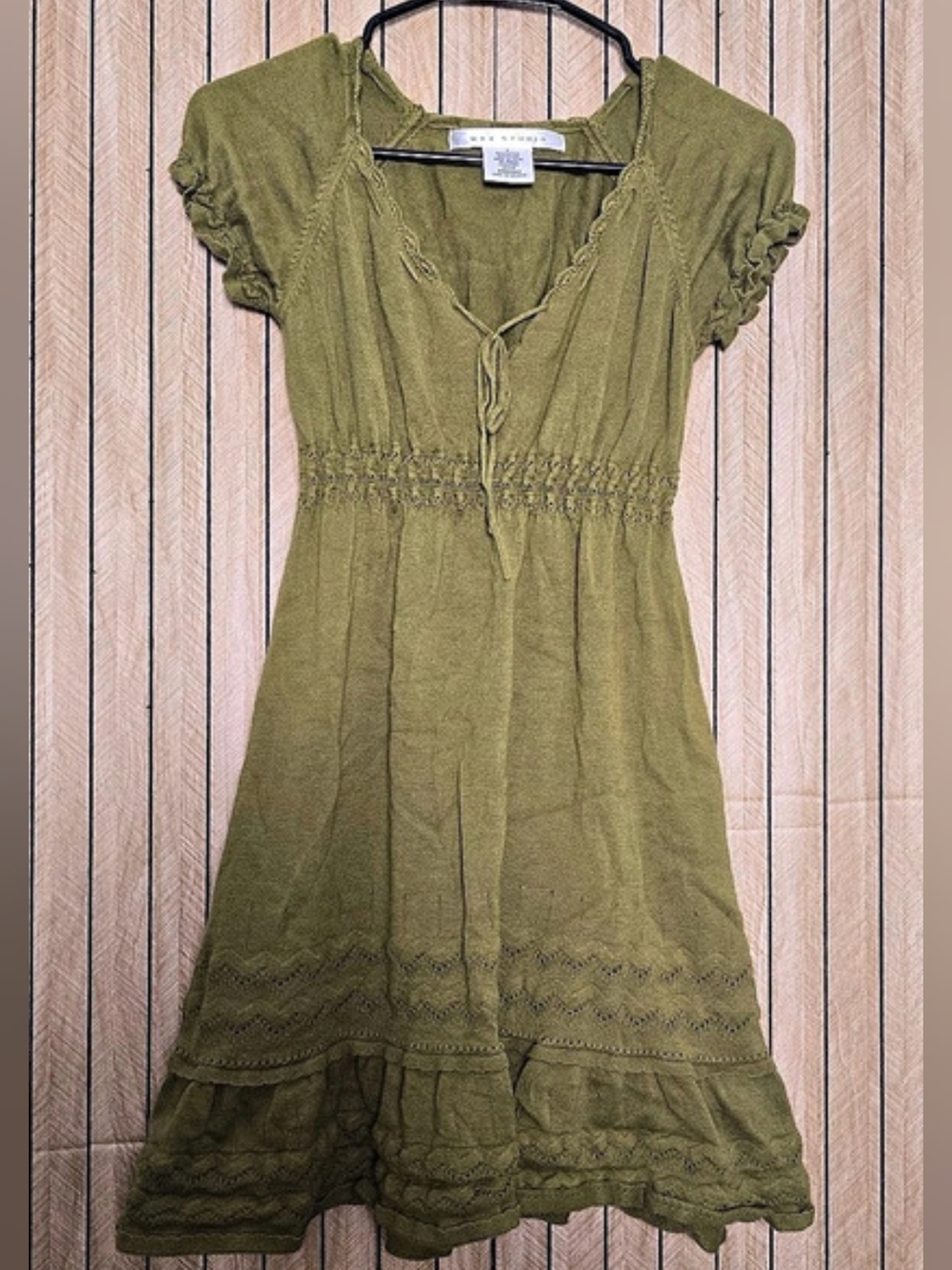 Max Studio green midi dress size Small